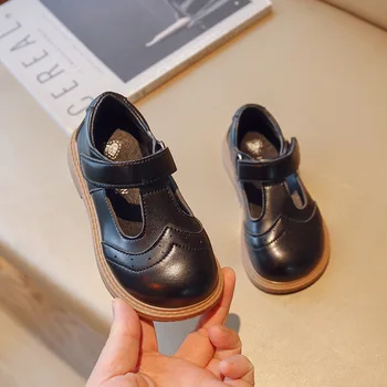 2023 Новая Обувь из Черной кожи Для девочек, Детские Кроссовки Принцессы На плоской подошве, Детские вырезы в стиле Британского колледжа, Студенческая Обувь Для выступлений